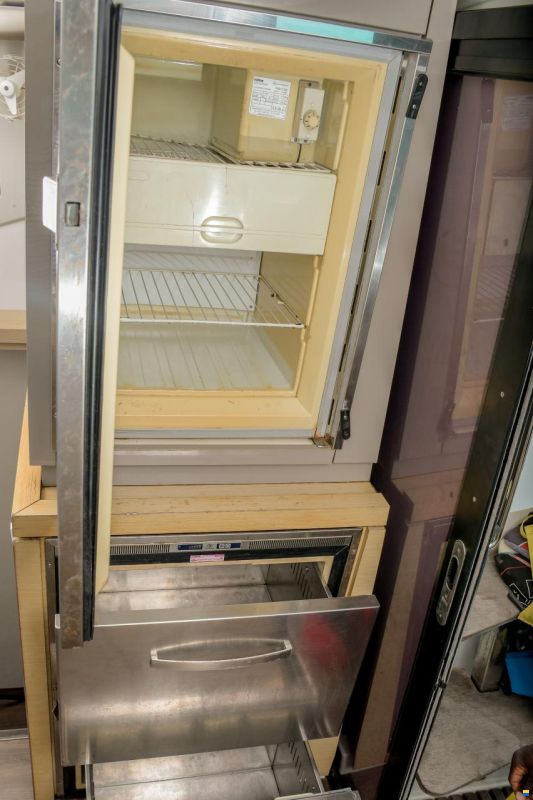 Fountaine Pajot Lucia 40