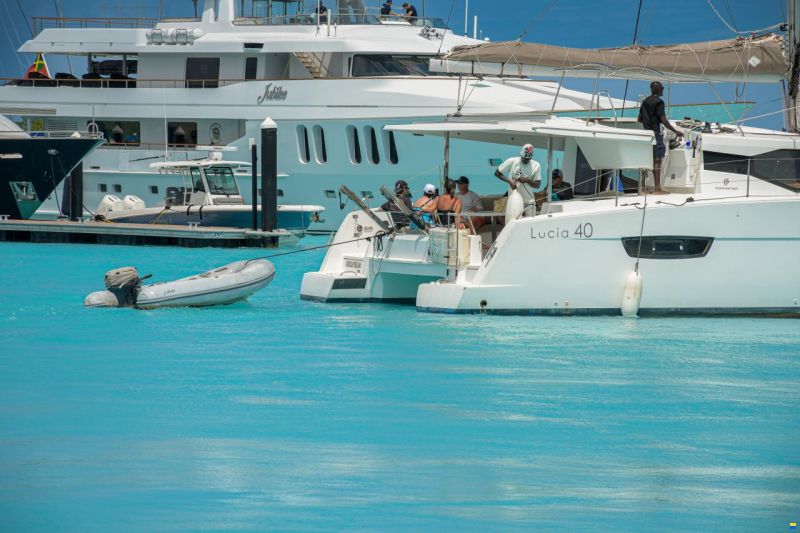 Fountaine Pajot Lucia 40