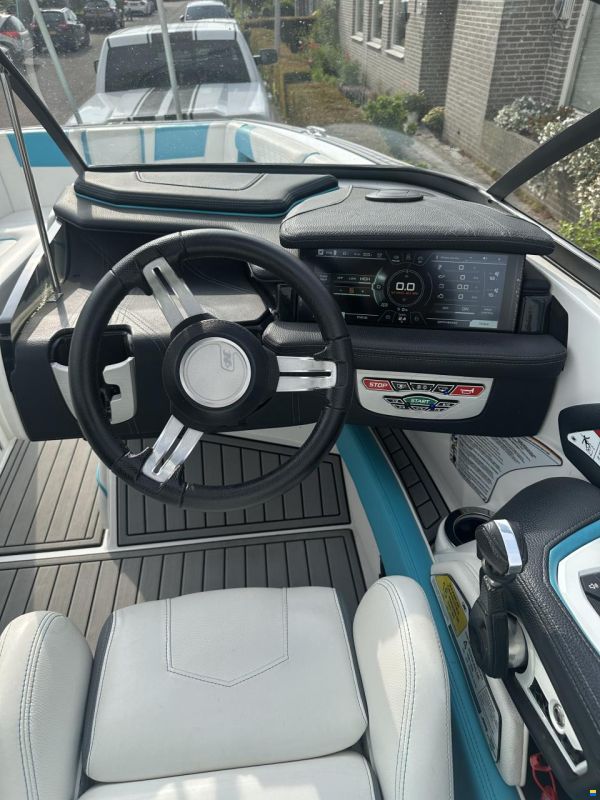 Nautique G23