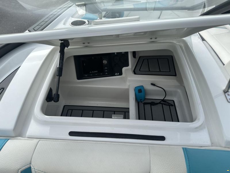 Nautique G23