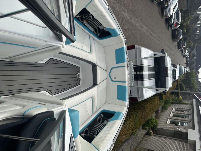 Nautique G23