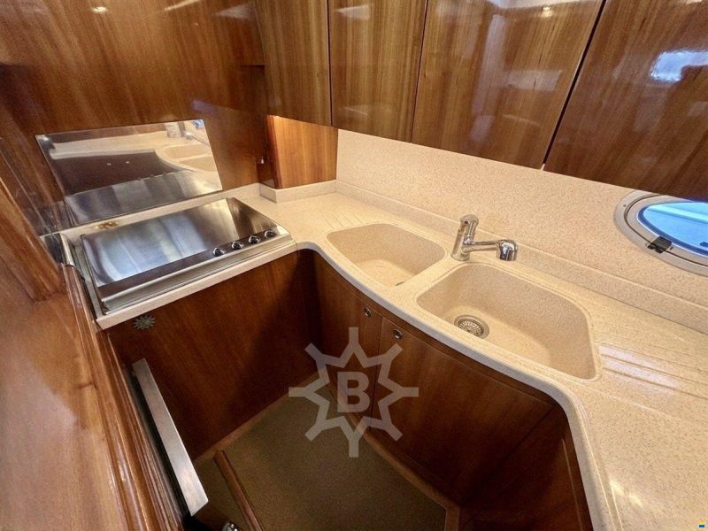 Azimut 46
