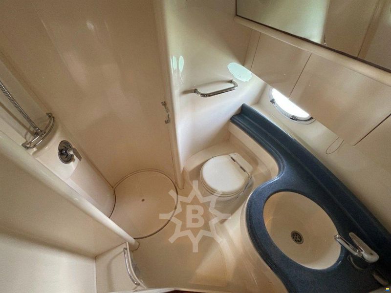 Azimut 46