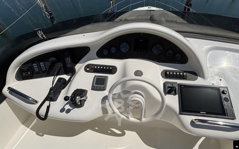 Azimut 46