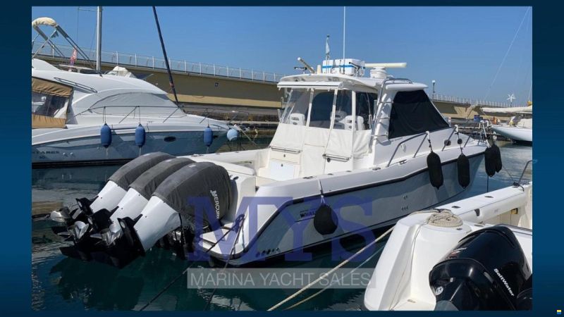 Boston Whaler 345 CONQUEST