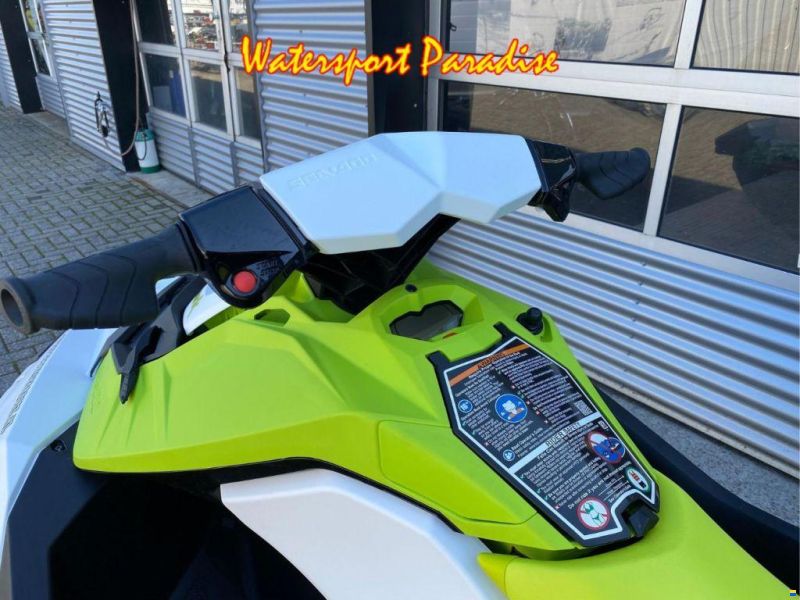 Sea-Doo Spark 90 2-UP