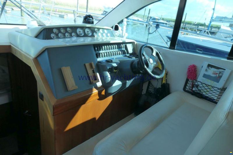 Galeon 390 Fly