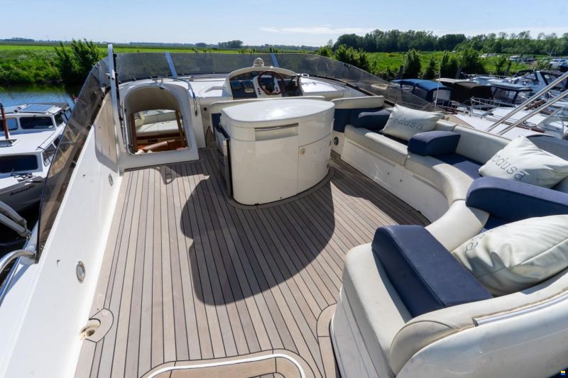 Fairline 55 Squadron