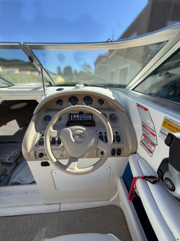 Sea Ray 230 OSE