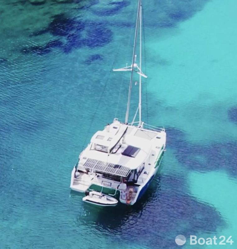 Lagoon 42