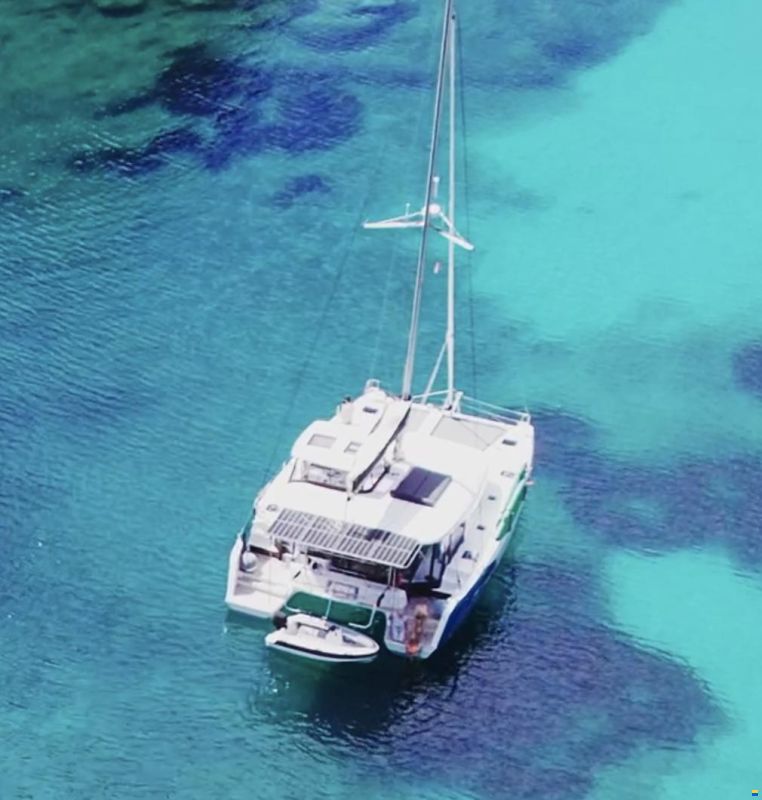 Lagoon 42