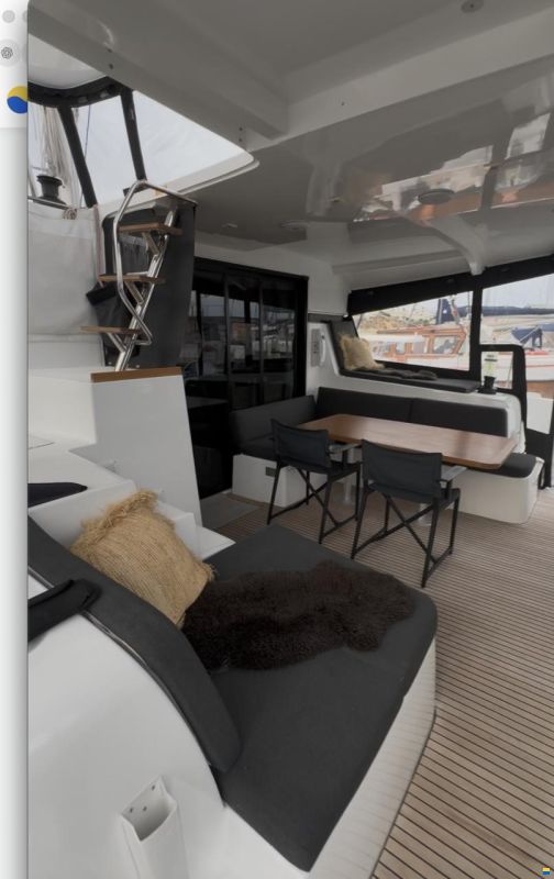 Lagoon 42