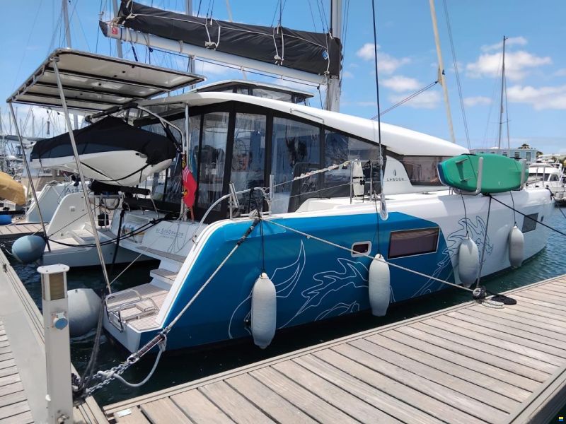 Lagoon 42