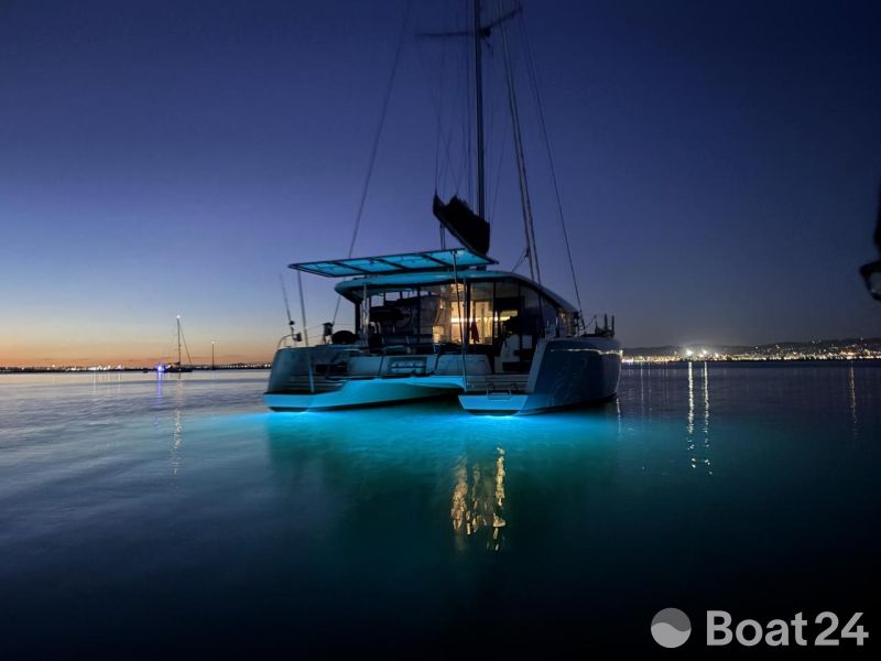 Lagoon 42