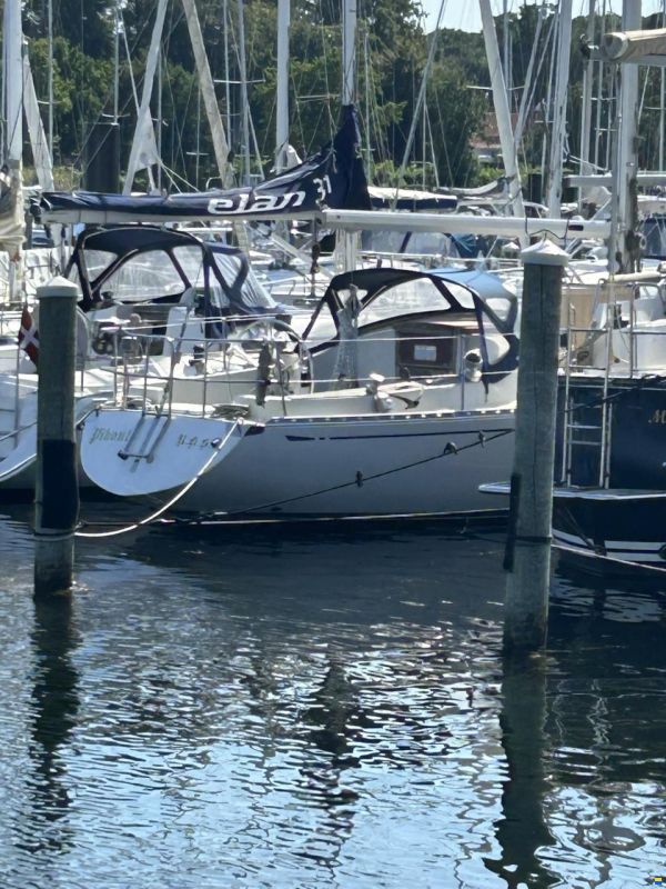 Sagitta 35