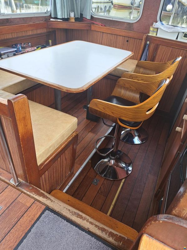 Locaboat Penichette 1107 W