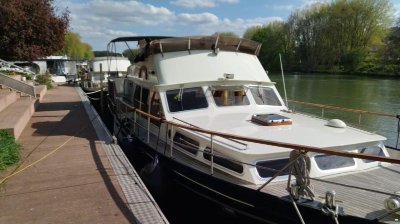 Valkkruiser FLY 42