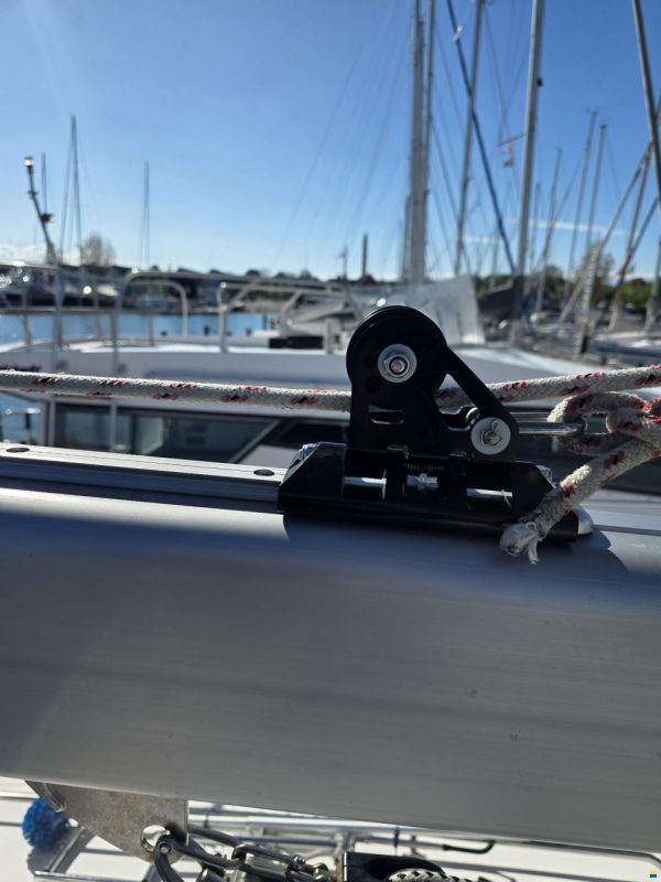 Dufour gib sea