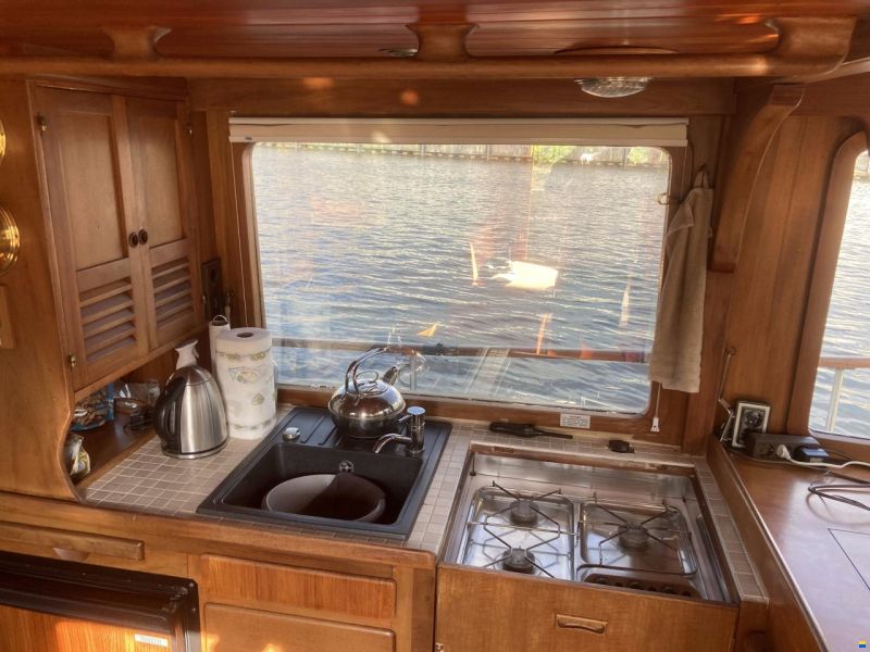 AMS Marine Trawler 34 DC