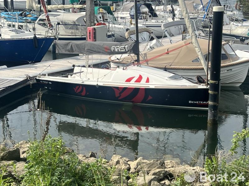 Beneteau Seascape 18 / First 18SE