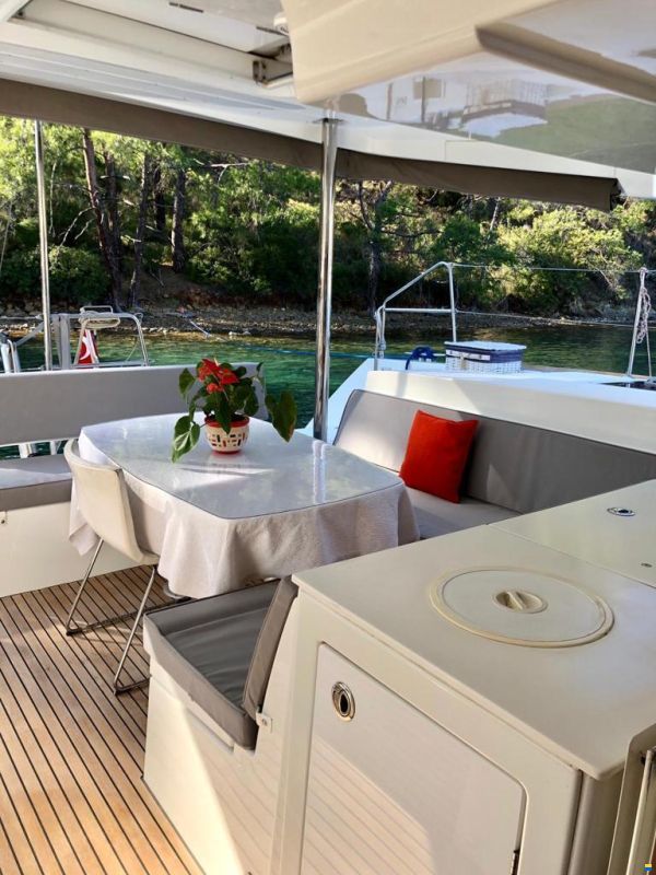 Lagoon 450 F 2013