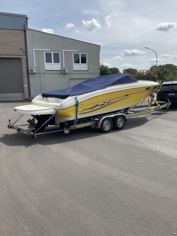 Sea Ray 240 SSE