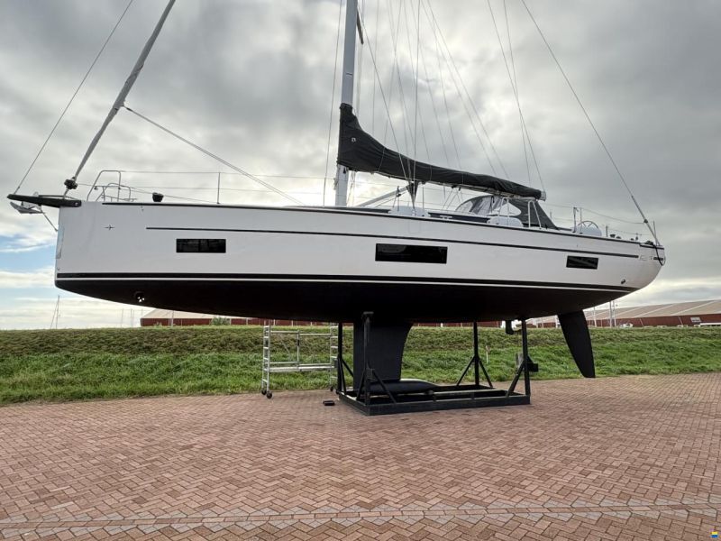 Bavaria C45 Style