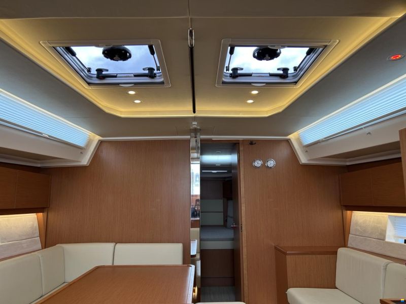 Bavaria C45 Style