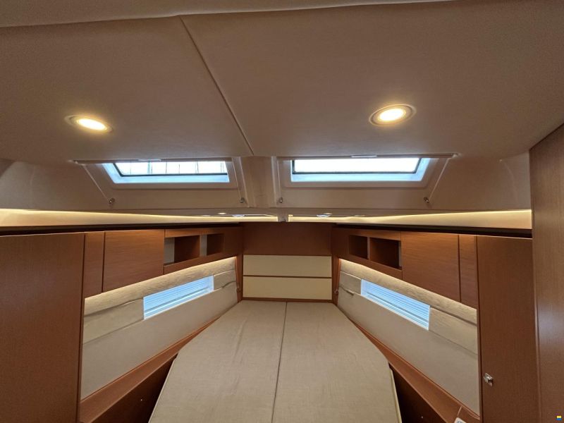 Bavaria C45 Style