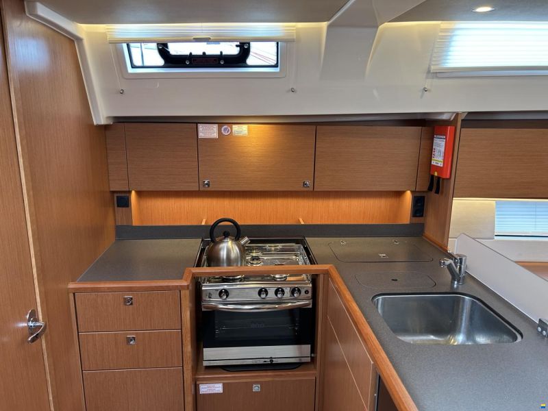 Bavaria C45 Style