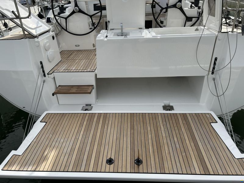 Bavaria C45 Style