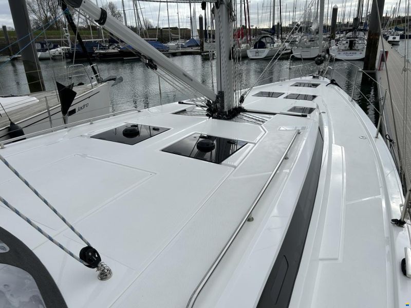 Bavaria C45 Style