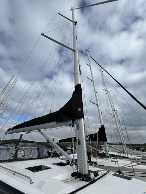 Bavaria C45 Style