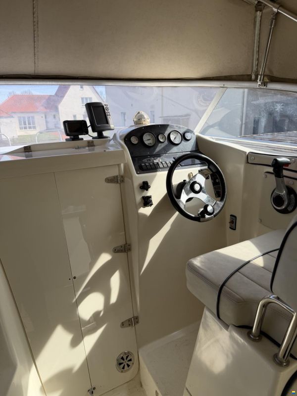 Saver 690 Cabin
