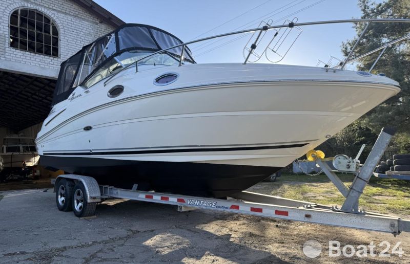 Sea Ray Sundancer 240