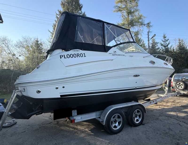Sea Ray Sundancer 240