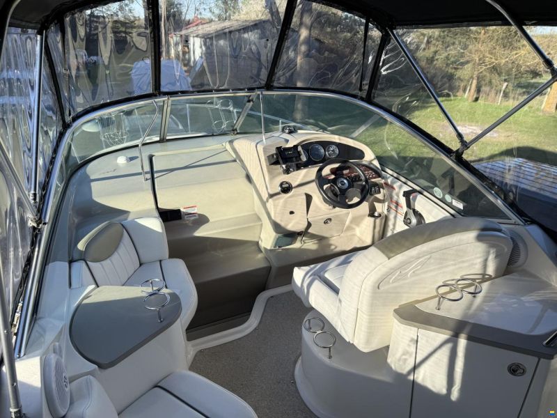 Sea Ray Sundancer 240