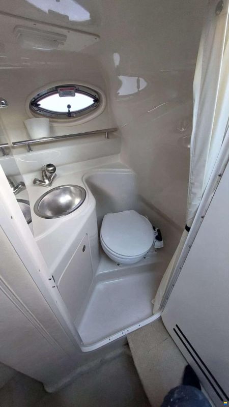 Sea Ray Sundancer 240