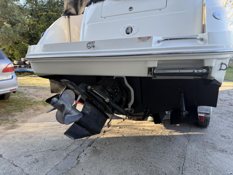 Sea Ray Sundancer 240