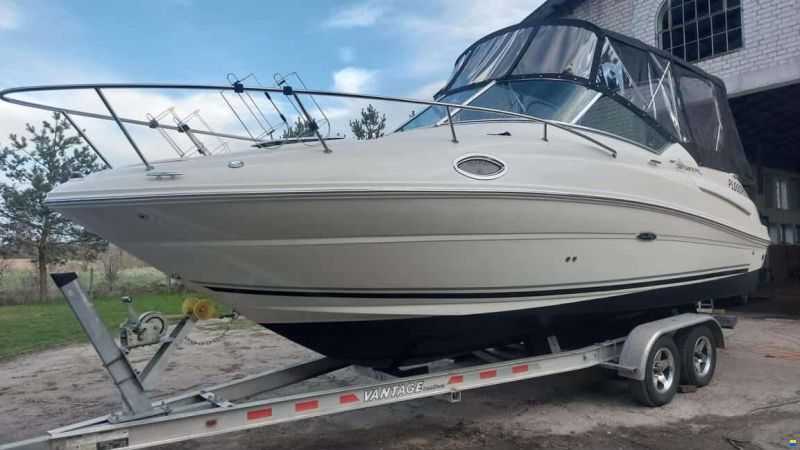 Sea Ray Sundancer 240