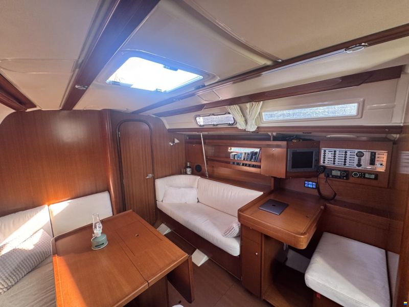 Dufour 40 Performance
