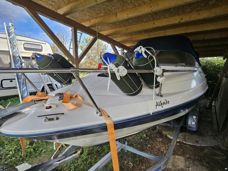 Bayliner 2052 Capri