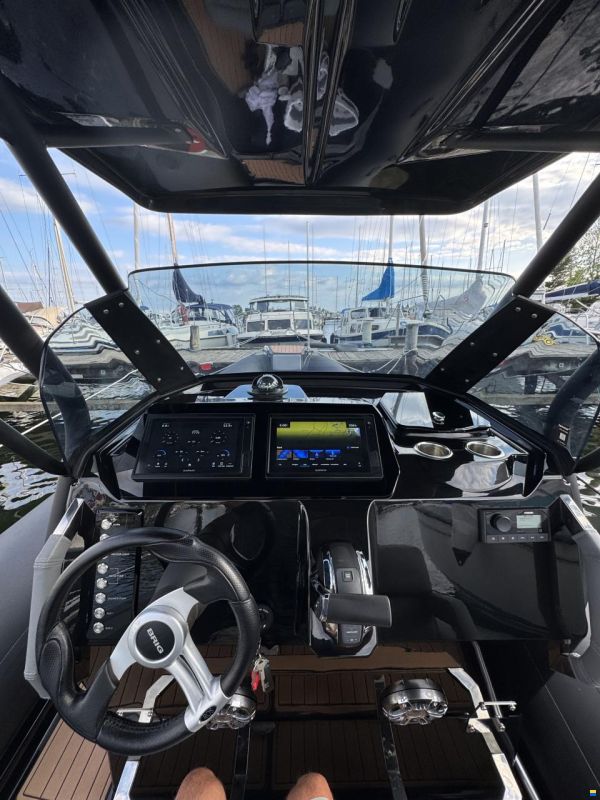 Brig Eagle 8