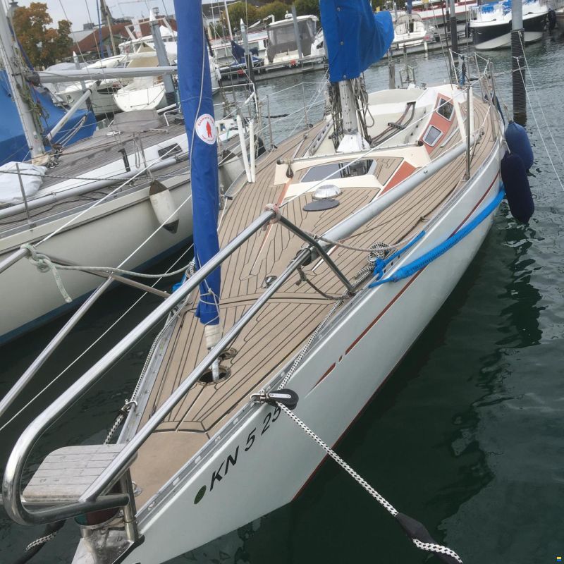 Helmsman Lady Helmsman