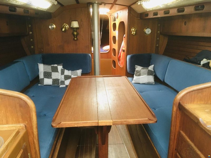 Helmsman Lady Helmsman