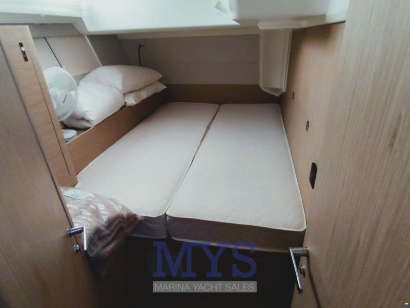 Beneteau OCEANIS 54