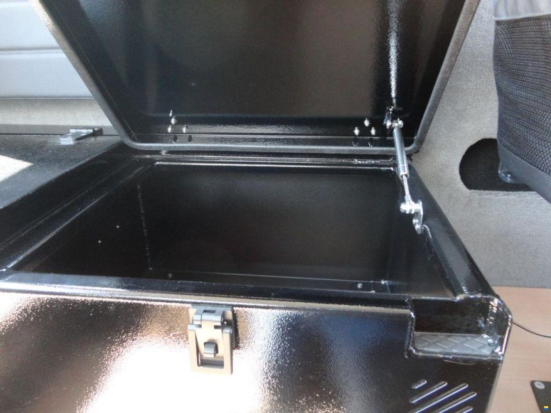 UMS boat Cabin Cruiser