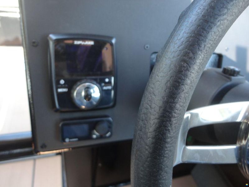 UMS boat Cabin Cruiser