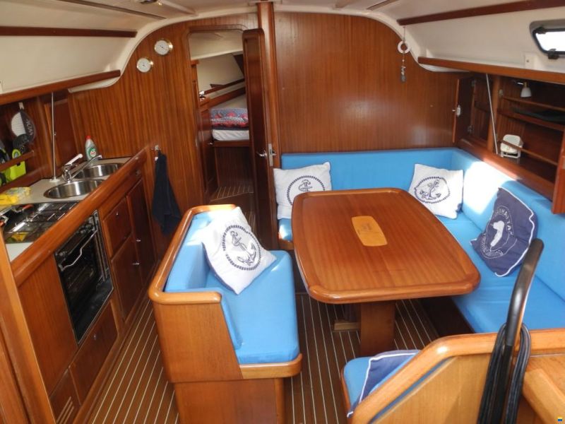 Bavaria 38 Holiday