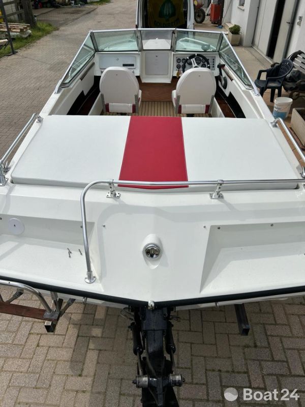 Glastron Laraya SSW 144